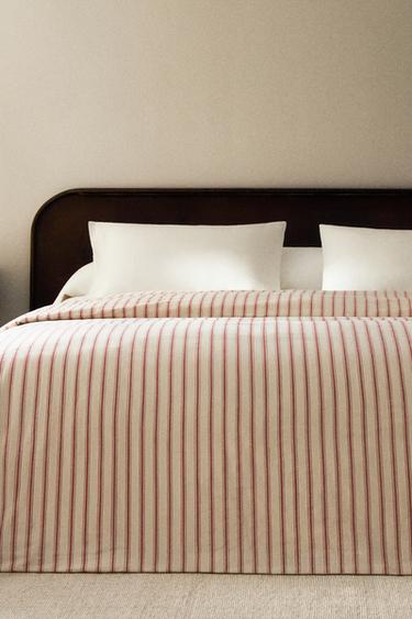STRIPED PERCALE DUVET COVER (300 THREAD COUNT) - Red by Zara