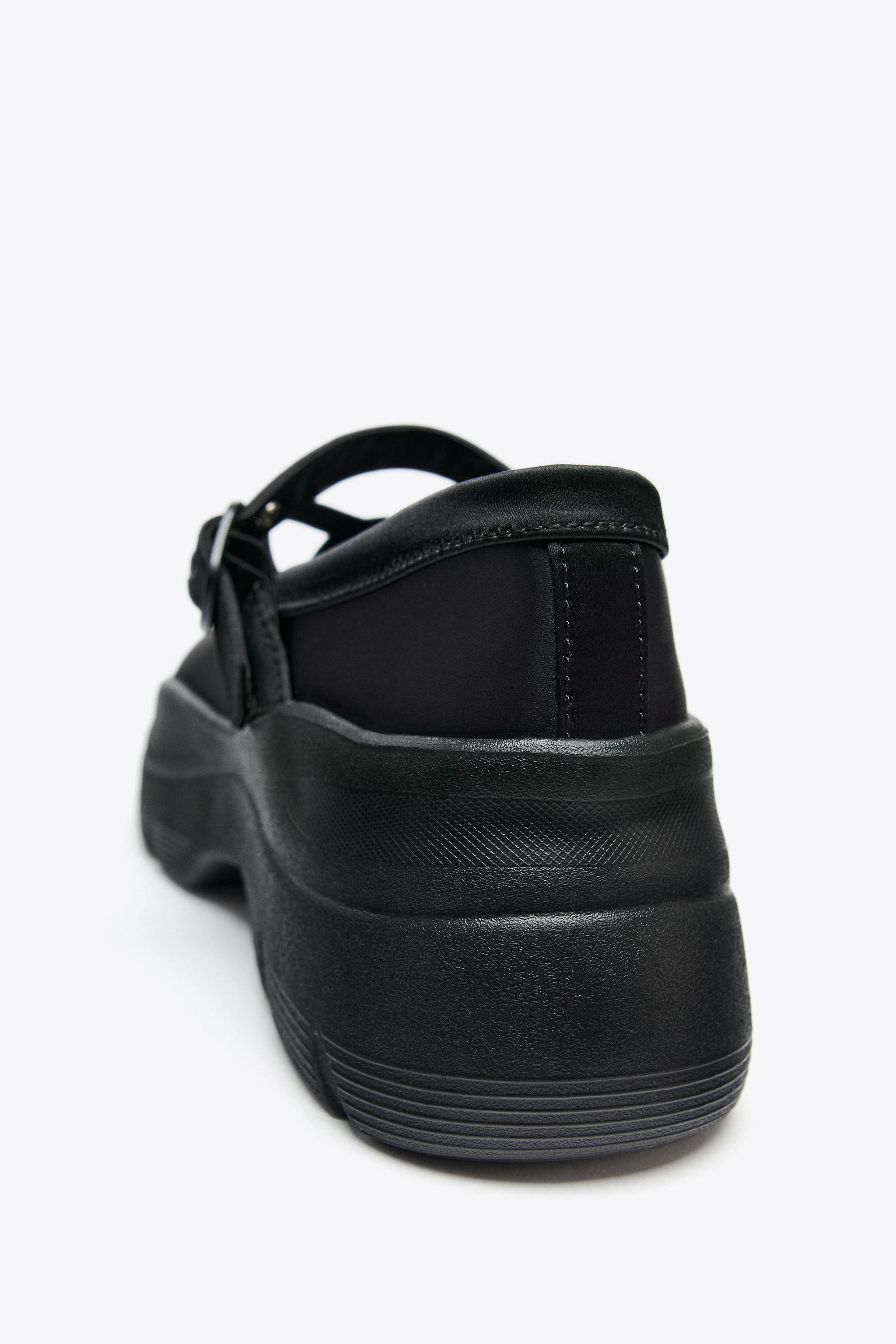 サテン風ストラップ付きバレリーナシューズ - ブラック | ZARA