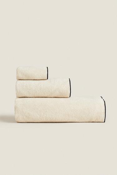 OVERLOCK COTTON BATH TOWEL - Sand / Black by Zara