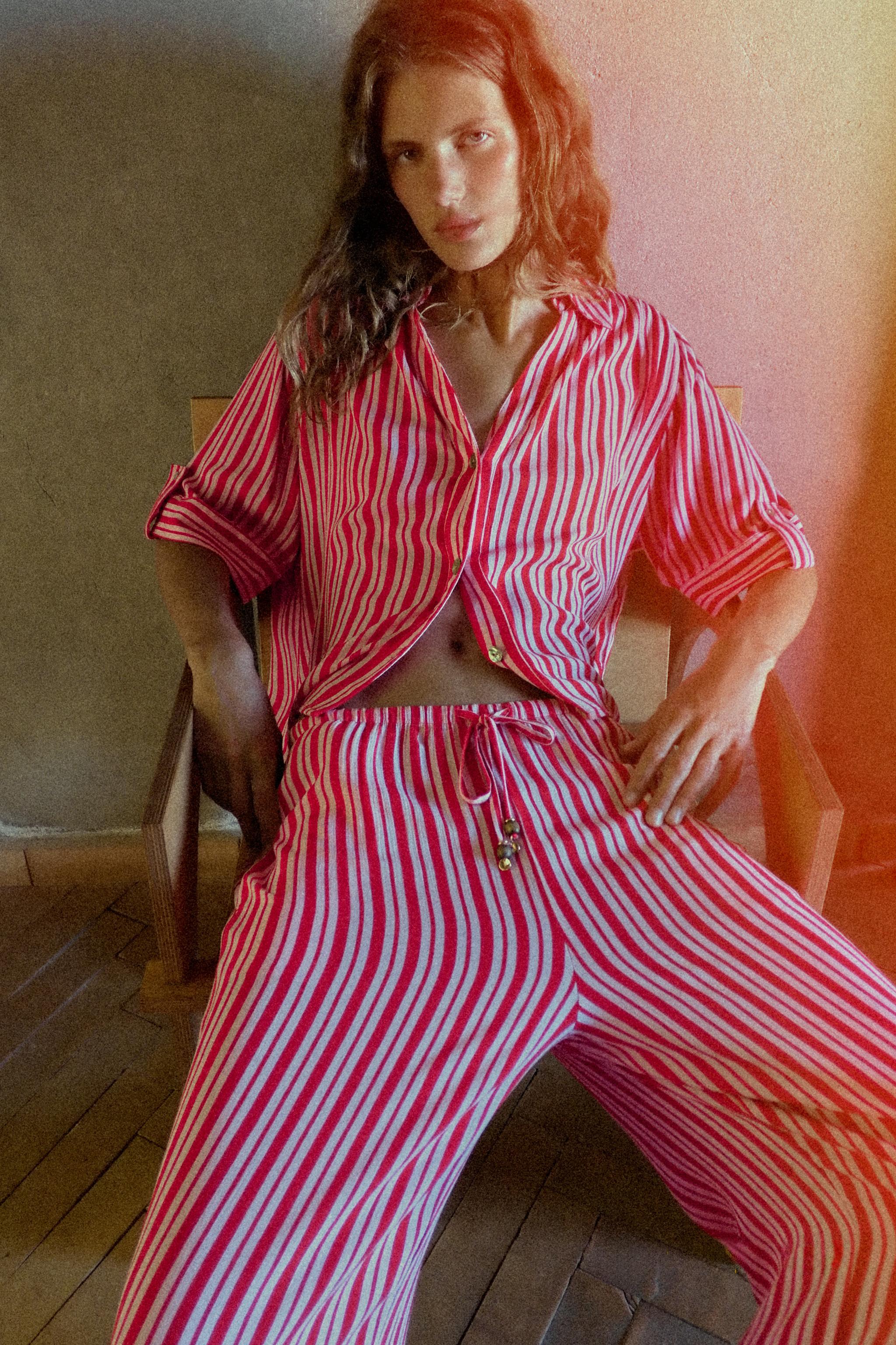 Zara Çizgili Geniş Paça Pantolon görsel 6
