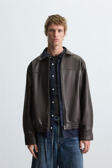 CAZADORA BOMBER EFECTO PIEL - Marrón chocolate de Zara