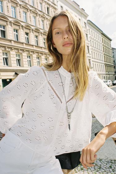 CAMISA BORDADOS PERFORADOS - Blanco de Zara