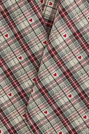 PACK OF COTTON CHRISTMAS TEA TOWELS WITH HEARTS (PACK OF 2) - Red by Zara - Image 2