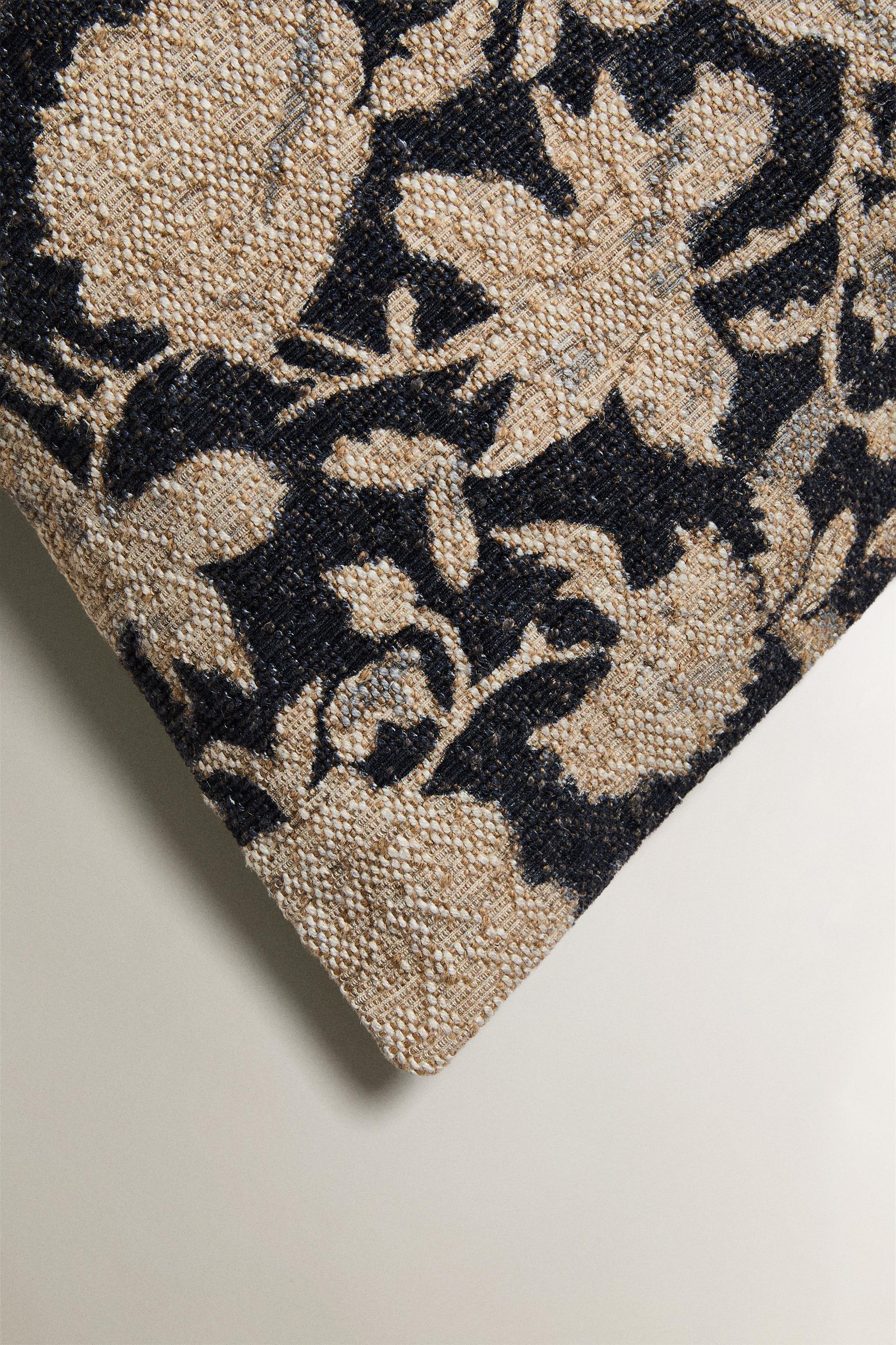 FLORAL PRINT CUSHION COVER