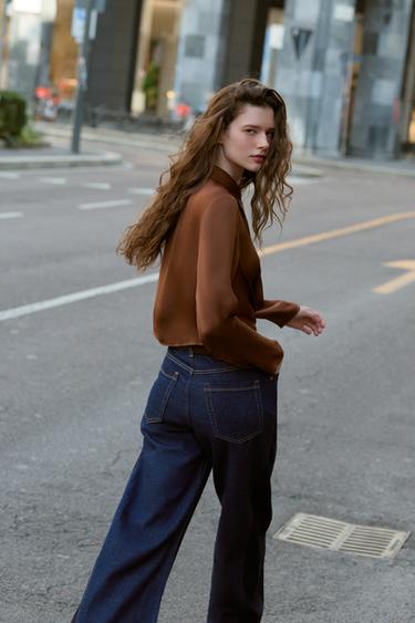 CHEMISE FLUIDE SATINÉE - Marron de Zara - Image 1