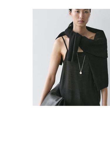 Top nuisette à dentelle - Noir de Zara