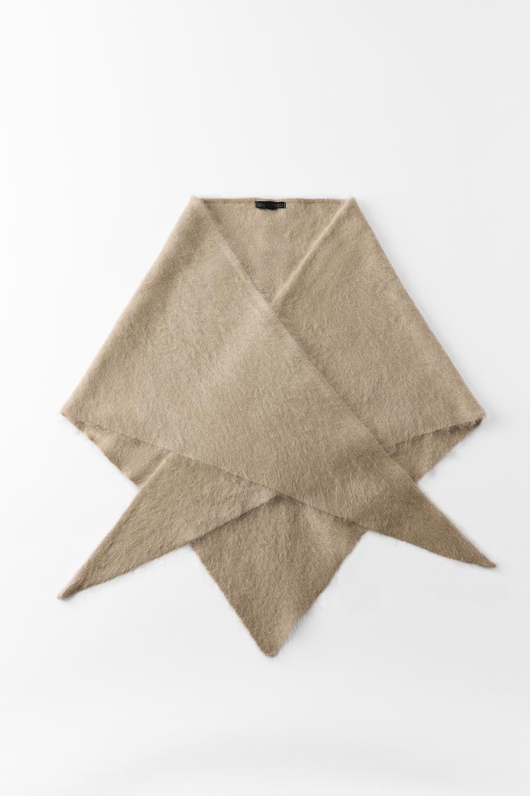 BRUSHED EFFECT 100% WOOL TRIANGULAR SCARF — Light camel