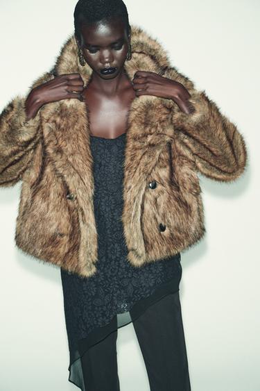 SHORT FAUX FUR COAT - Brown by Zara