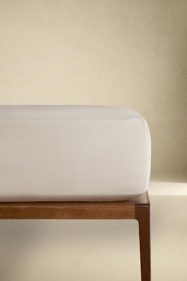 PERCALE FITTED SHEET | 40 CM HIGH (200 THREAD COUNT) - White by Zara