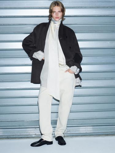 Imagen de producto - Blanco roto de Zara - Imagen 0