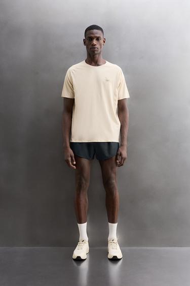 TECHNISCH T-SHIRT MET STRUCTUUR - Ecru van Zara - Afbeelding 0