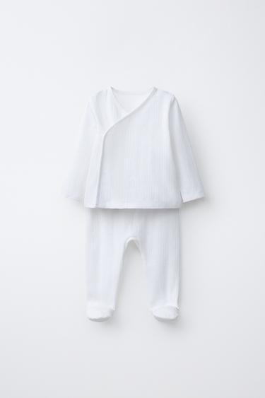 КОМПЛЕКТ ИЗ ФУТБОЛКИ И ЛЕГИНСОВ С РЕЛЬЕФНЫМ УЗОРОМ — ЖЕЛТОВАТО-БЕЛЫЙ от Zara