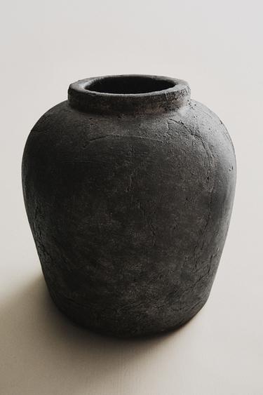 DISTRESSED TEXTURE CERAMIC VASE - Black by Zara