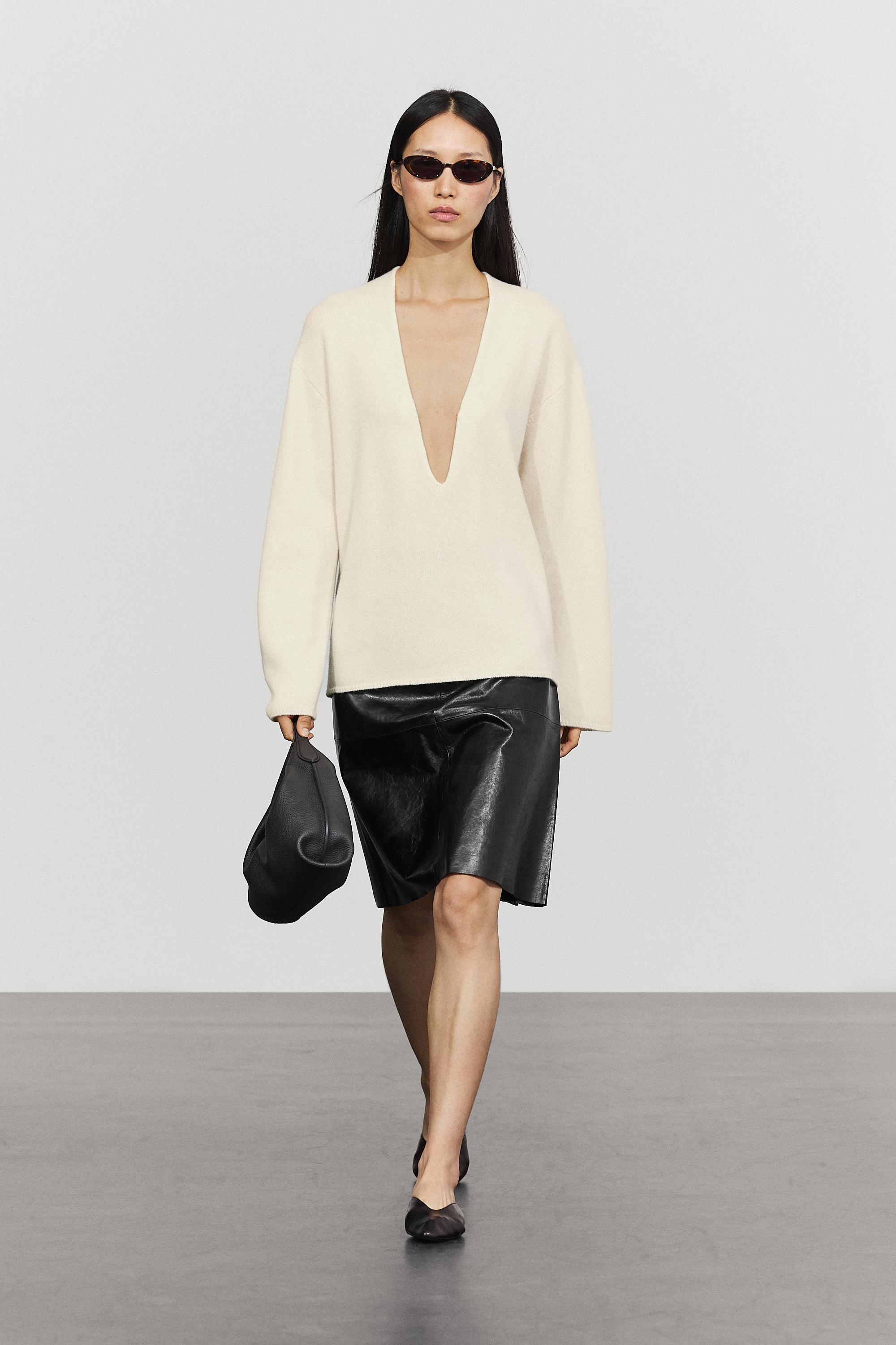 Long-line knit sweater with neckline detail — Tan marl