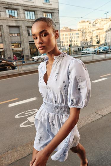 ROBE IMPRIMÉE BRODERIES EFFET GOMME - Bleu / Blanc de Zara - Image 3