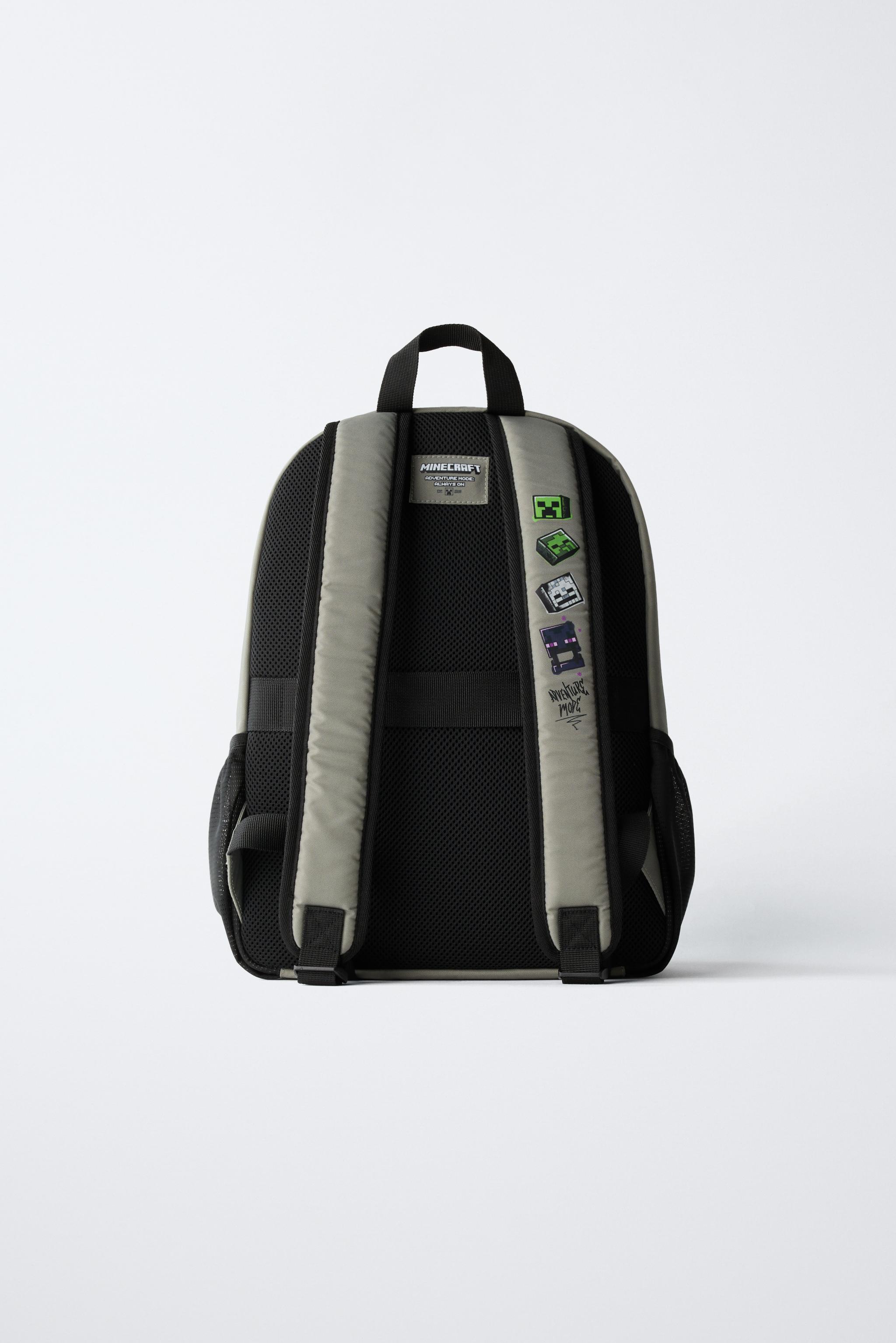 MINECRAFT © MOJANG AB. ™ BACKPACK