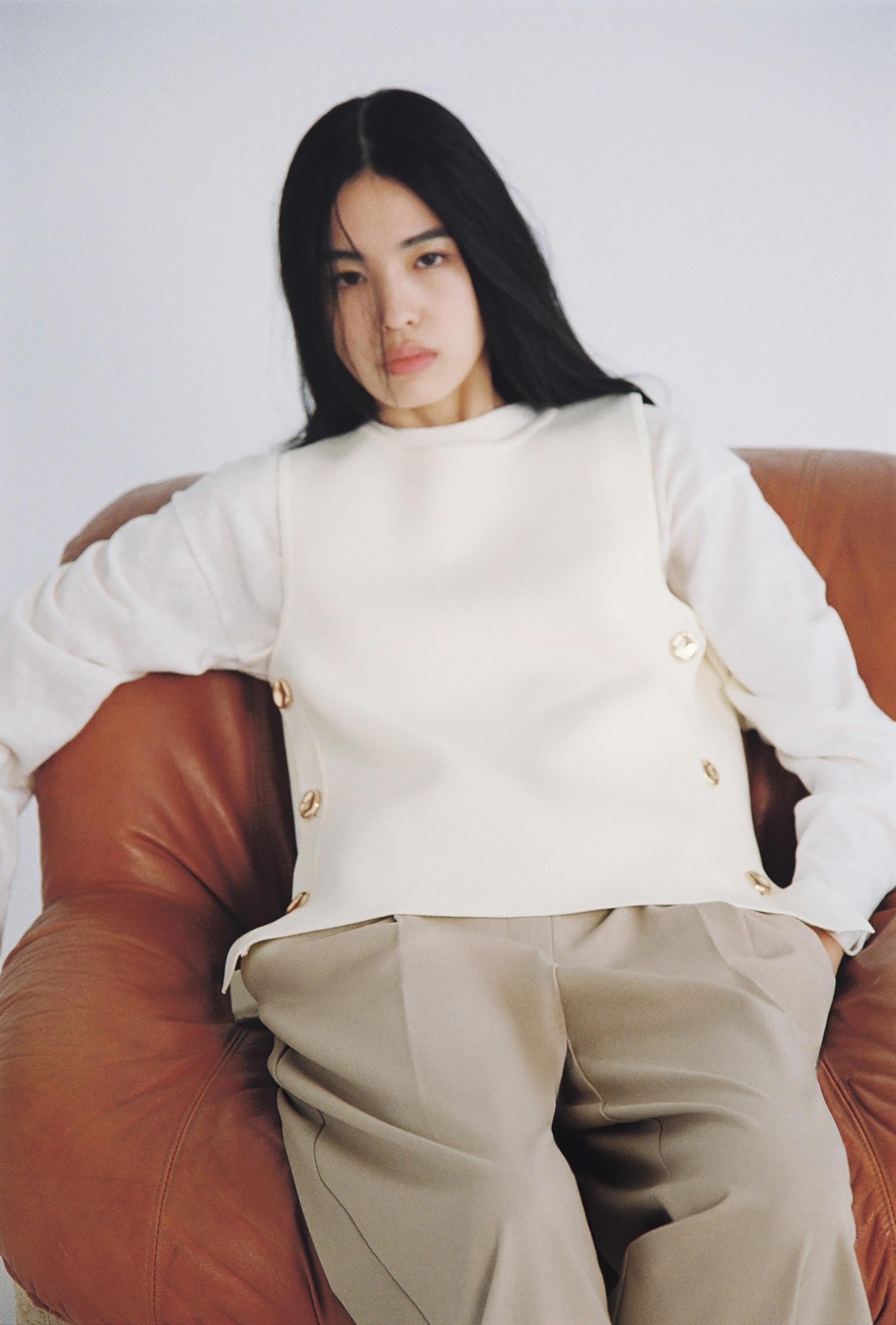 ボタン付きニットベスト - エクリュ | ZARA Japan / 日本