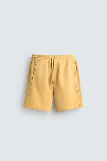 Zara WASHED JOGGER SHORTS - Mid-yellow