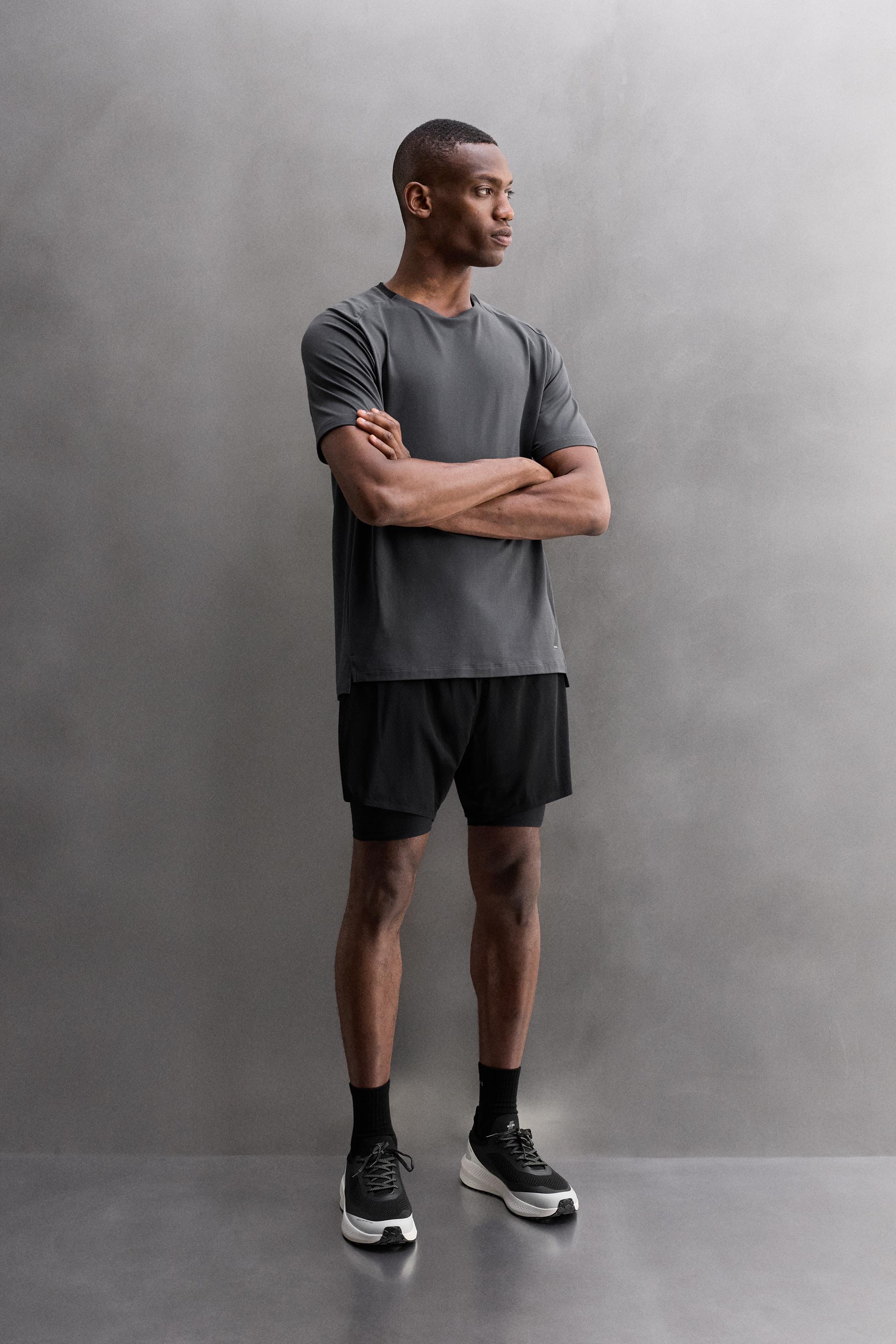 LOS ANGELES LAB TECHNICAL T-SHIRT - Navy blue | ZARA United