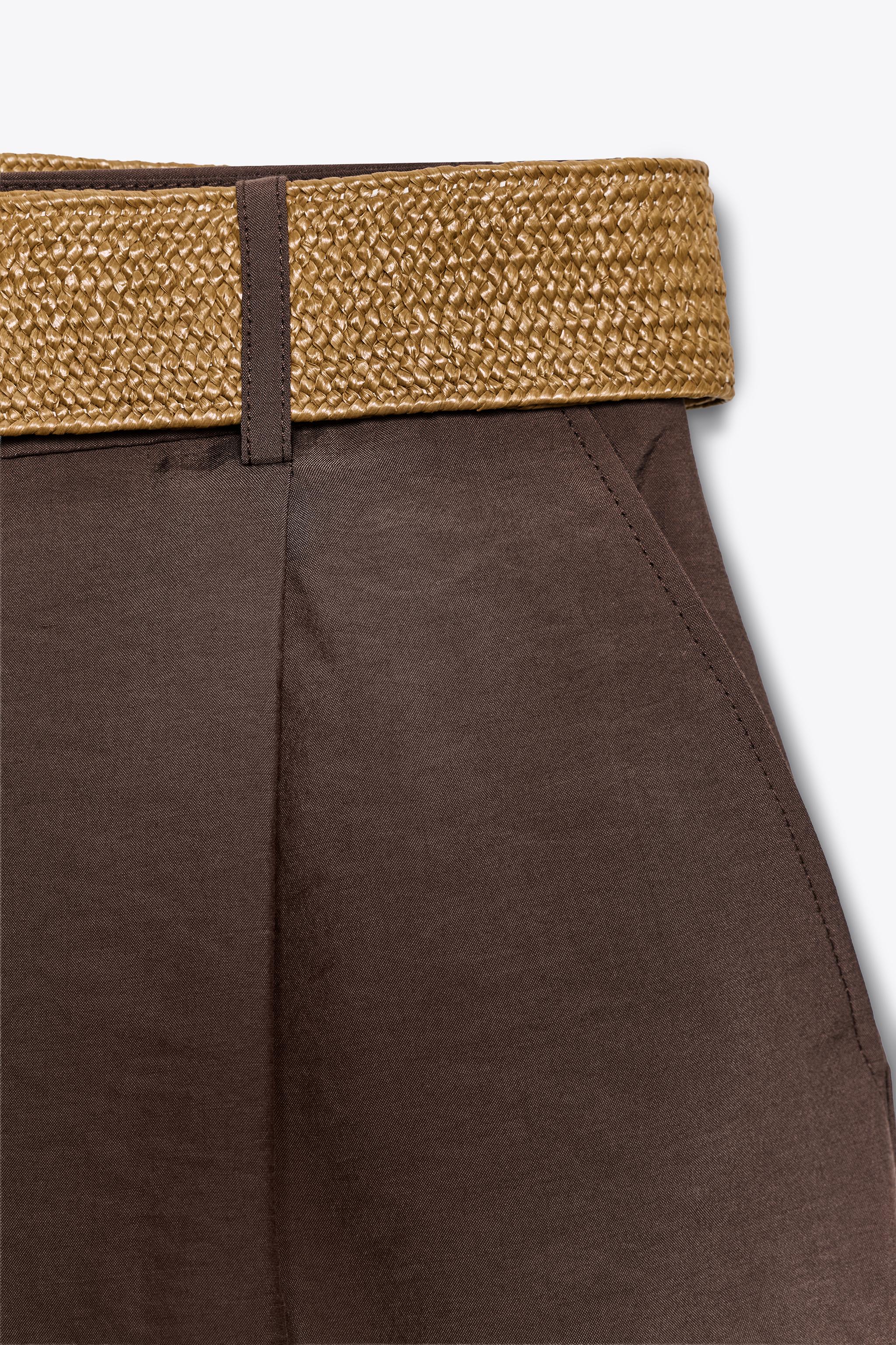 PLEATED BELT SHORTS