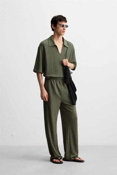 Zara TEXTURED STRUCTURE PANTS - Green