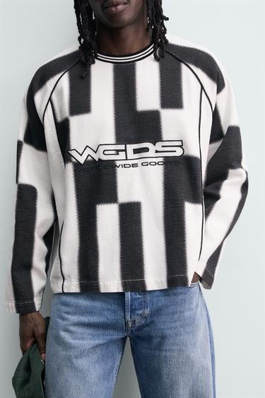 T-SHIRT EN JACQUARD À RAYURES STRUCTURÉ - Blanc / Noir de Zara - Image 5