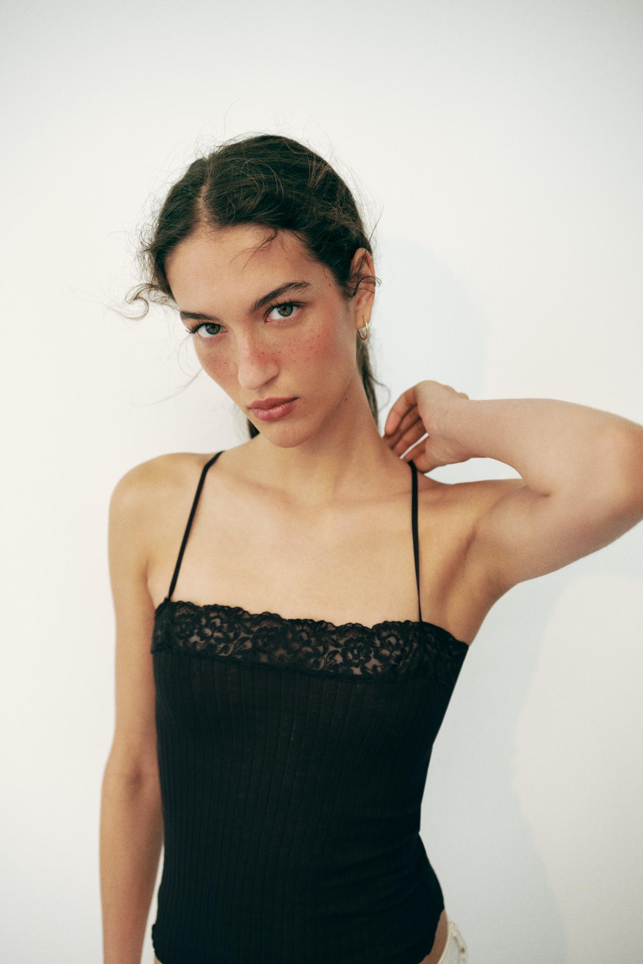 LACE STRAPPY TOP — Black