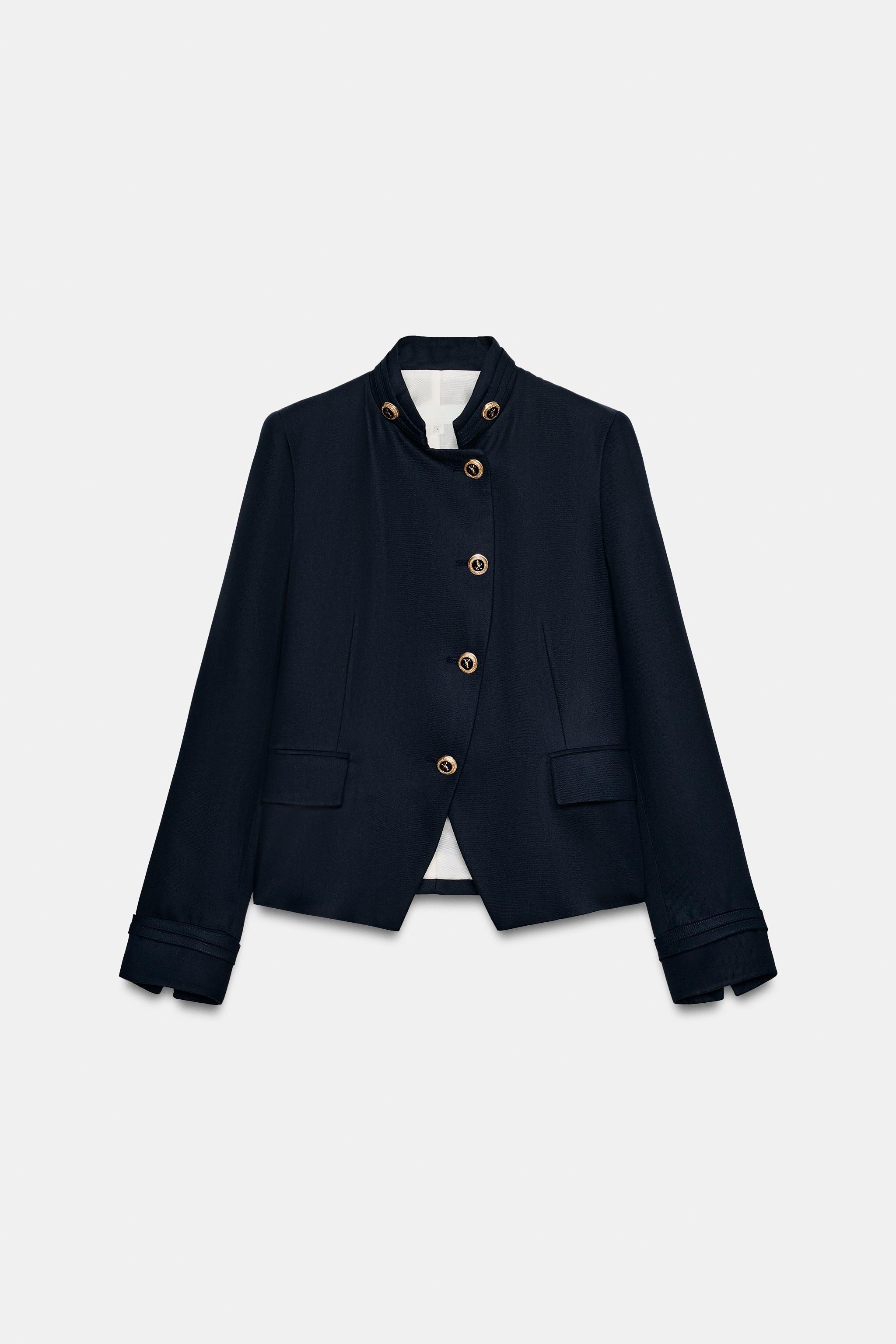 GOLD BUTTON FITTED BLAZER