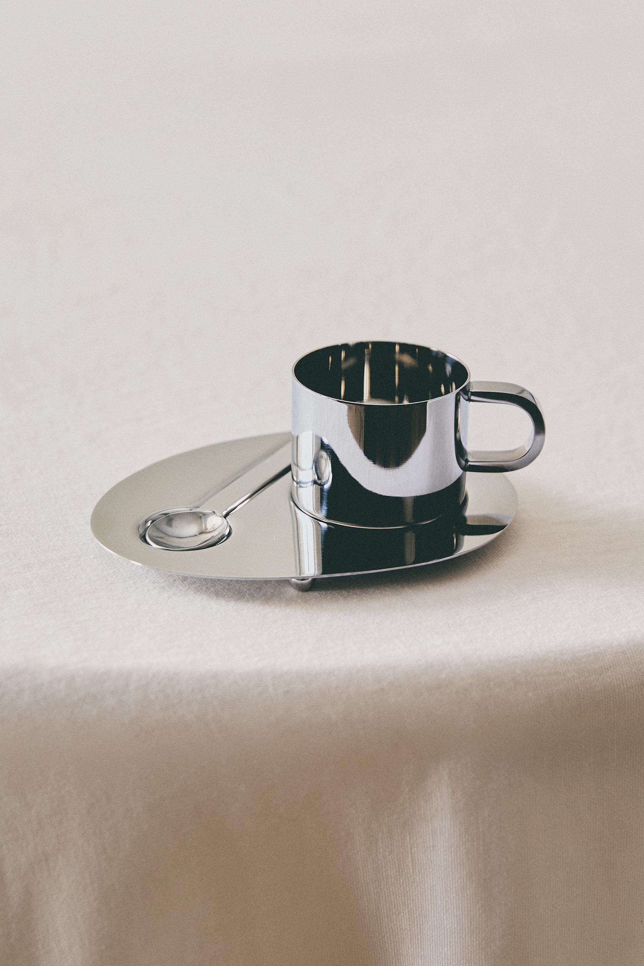 STEEL MUG, SPOON AND TRAY SET