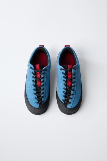 ZAPATILLA DEPORTIVA CONTRASTE - Azul de Zara