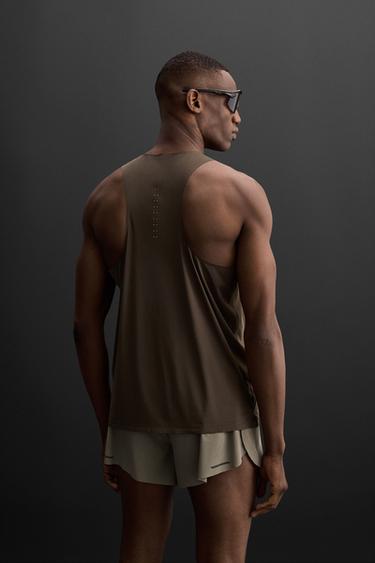 DÉBARDEUR TANK TECHNIQUE LÉGER - Marron foncé de Zara - Image 2