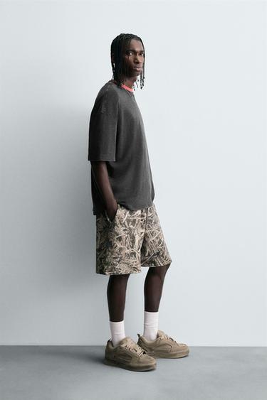 ABSTRACT PRINT BERMUDA SHORTS - Light khaki by Zara - Image 3