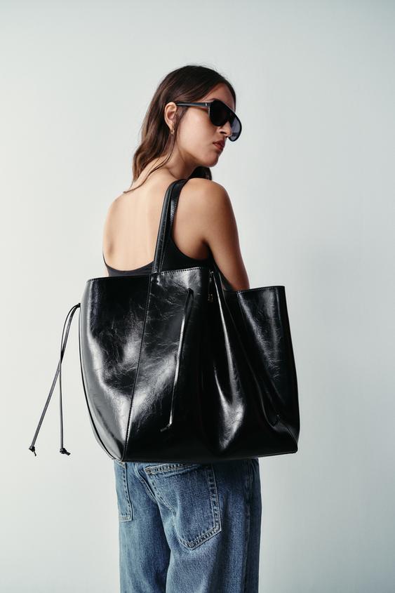 BOLSA TOTE BAG COM FRANZIDO - Preto da Zara - Imagem 0