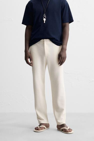 PANTALÓN CHINO TEXTURA - Crudo de Zara