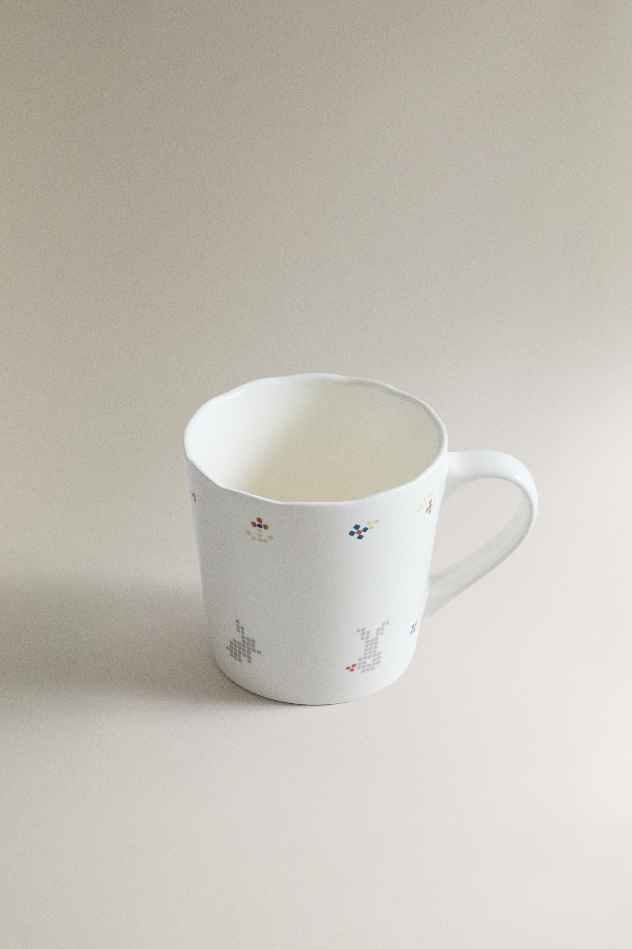 CHILDREN'S PORCELAIN MUG WITH RABBITS — Multicoloured