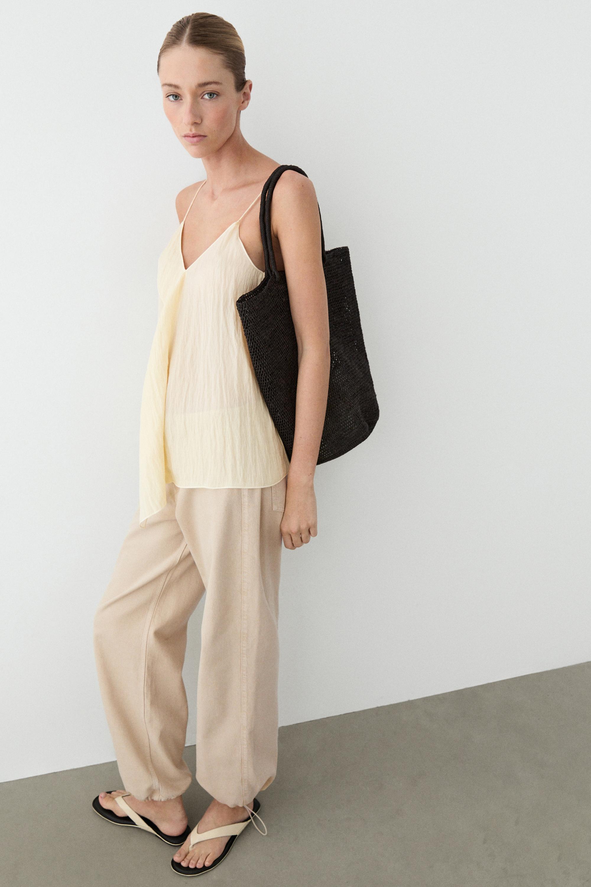 Relaxed fit parachute pants
