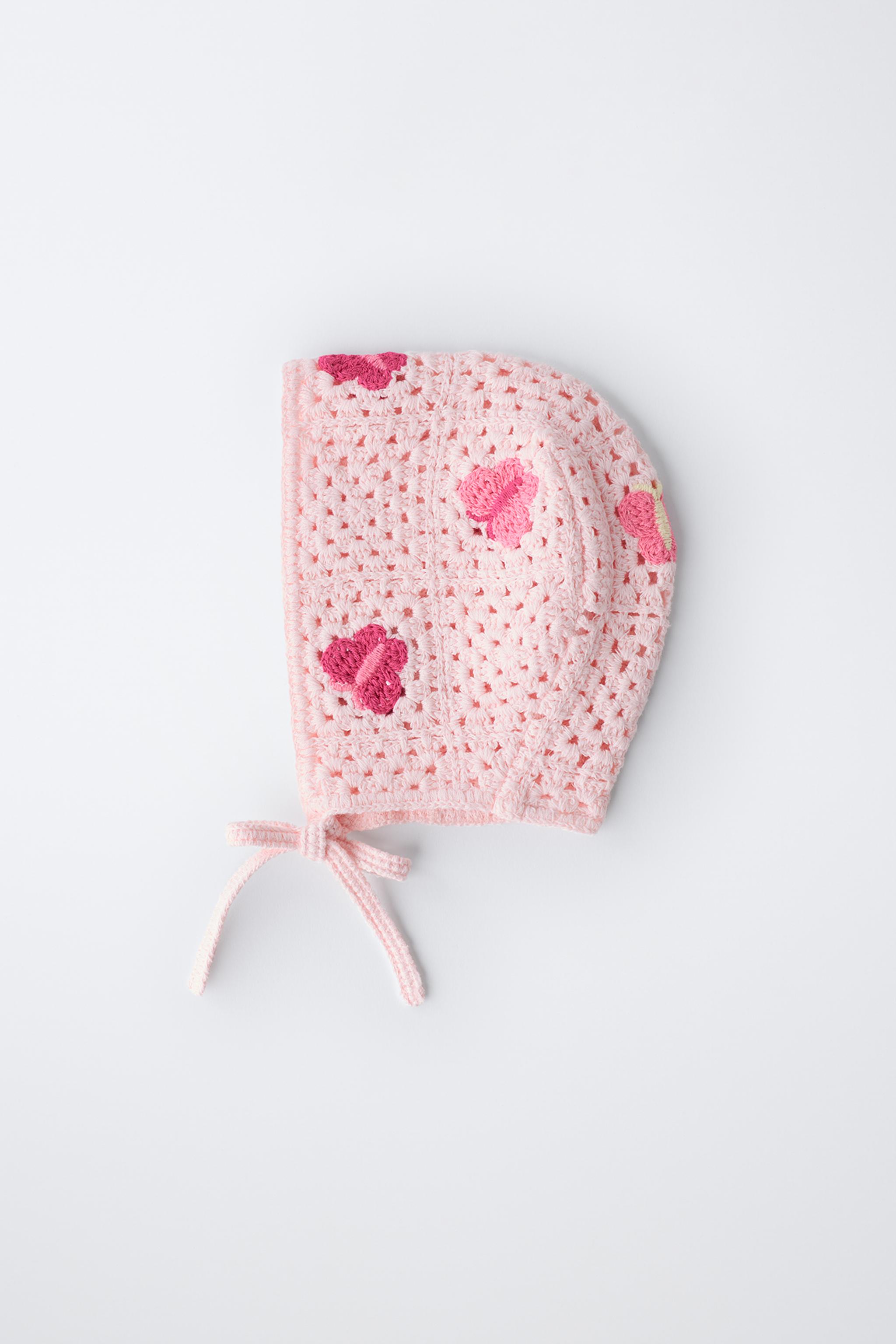 BONNET EN MAILLE CROCHET PAPILLONS