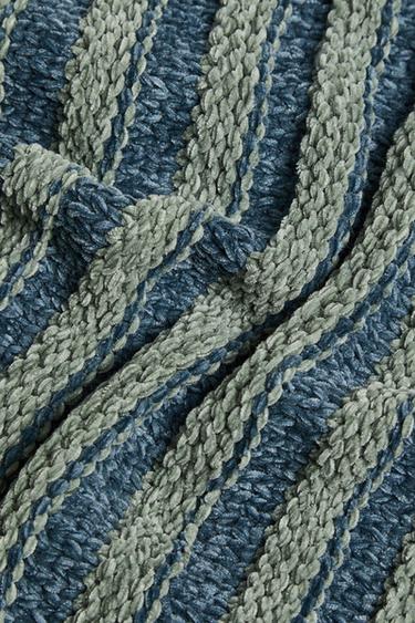 CHILDREN'S STRIPED CHENILLE BLANKET - Green by Zara - Image 2