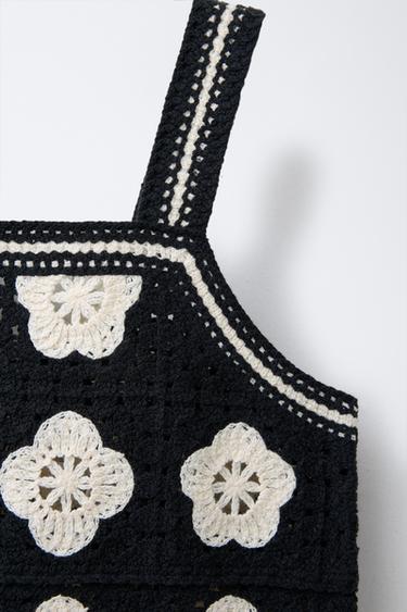 TOP EN MAILLE À FLEURS - Noir de Zara - Image 2