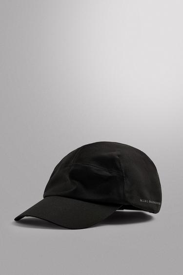 SHELL TECHNICAL CAP - Black by Zara