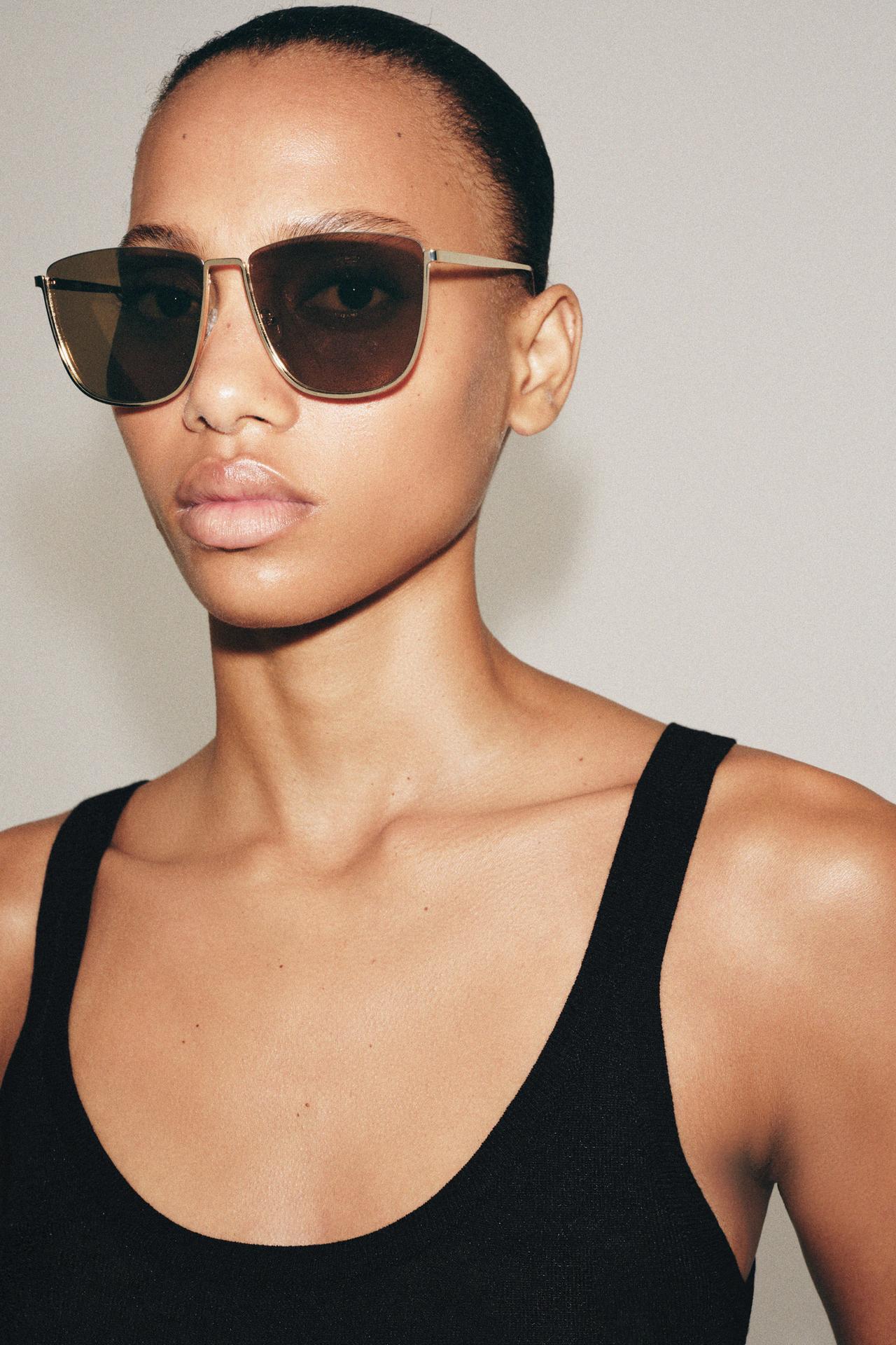 КВАДРАТНЫЕ МЕТАЛЛИЧЕСКИЕ СОЛНЦЕЗАЩИТНЫЕ ОЧКИ - THE ITEM ZARA WOMAN