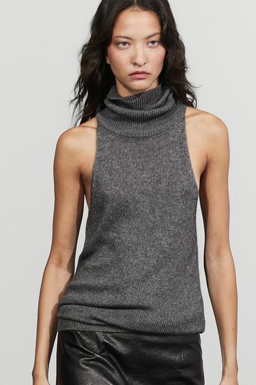 Halter neck knit top — 205 1