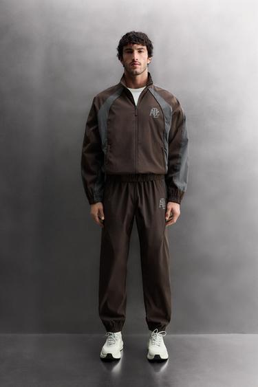 PANTALÓN TÉCNICO FÚTBOL COLOR BLOCK - Burgundy de Zara - Imagen 0