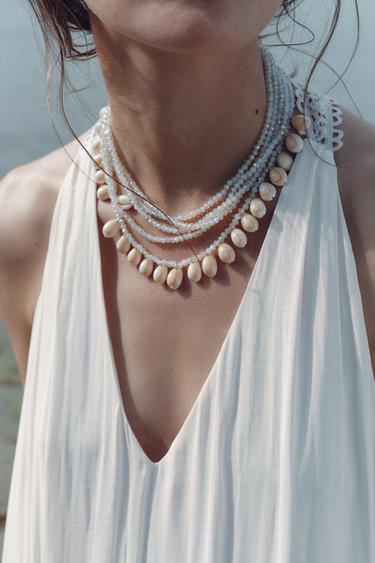 COLLAR BRILLOS CONCHAS -  de Zara