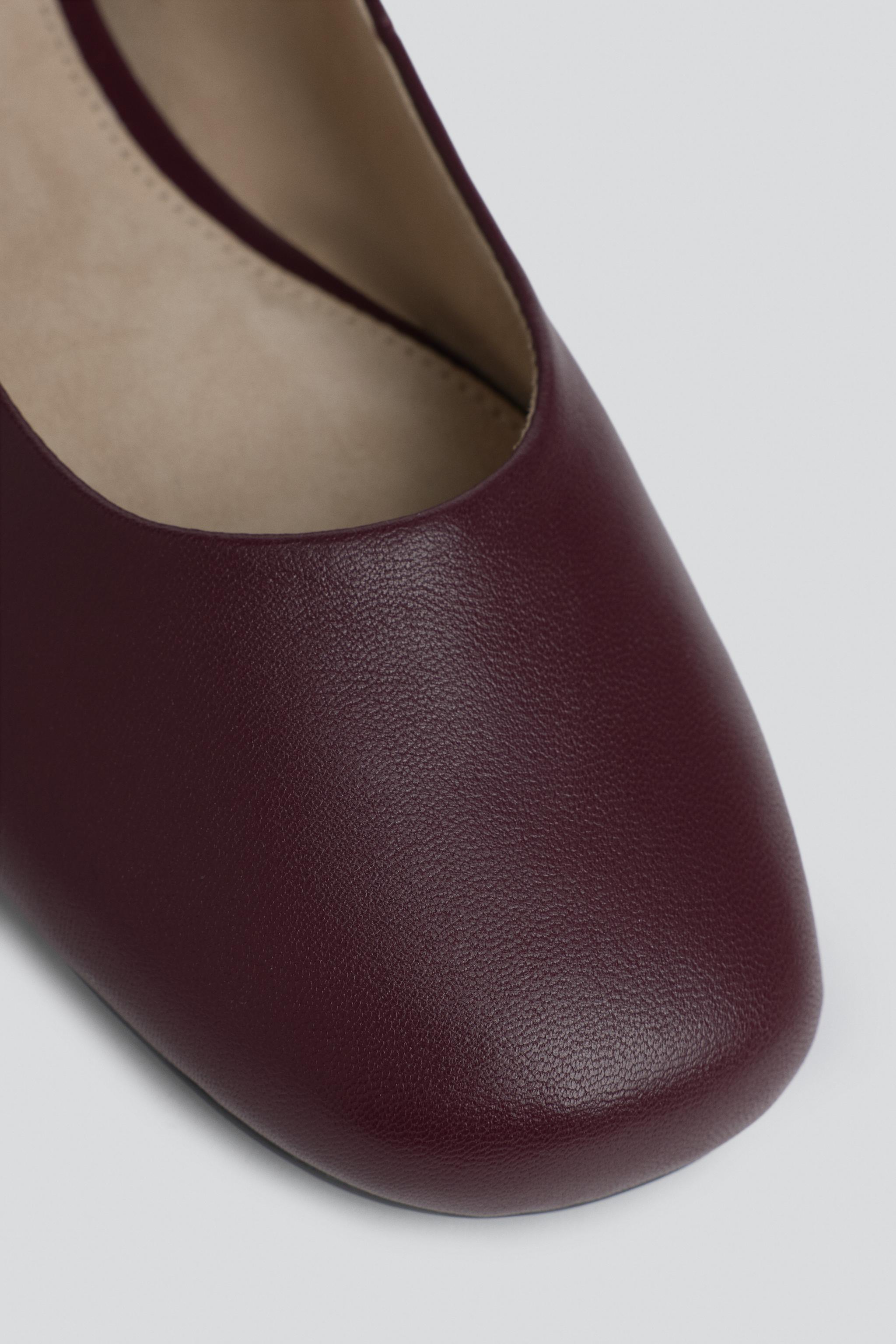 LIMITED EDITION LEATHER BALLET FLATS