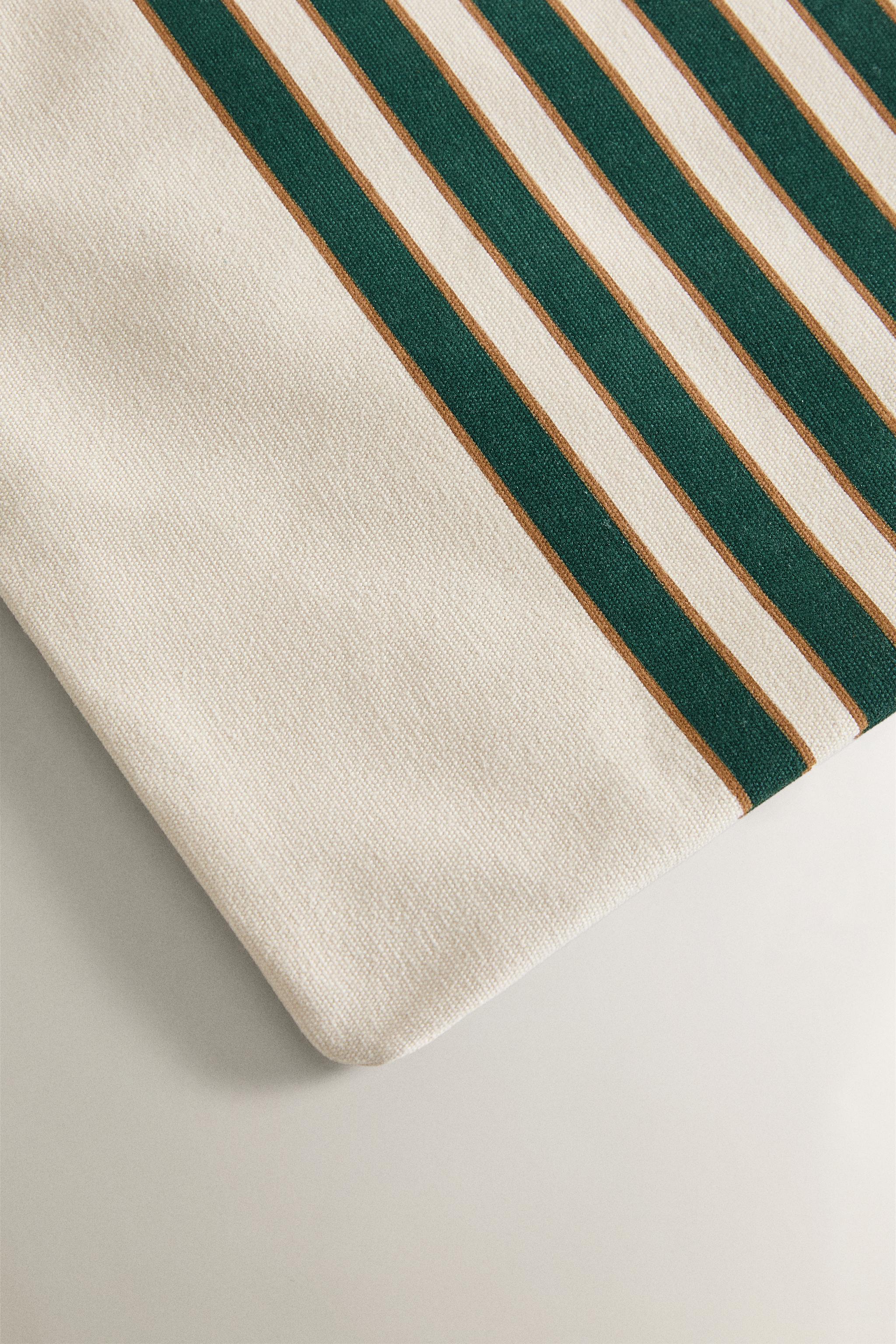 STRIPED TRAVEL BAG