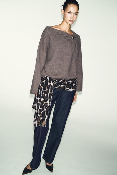 PULL EN MAILLE AVEC FERMOIR - Marron / Taupe de Zara