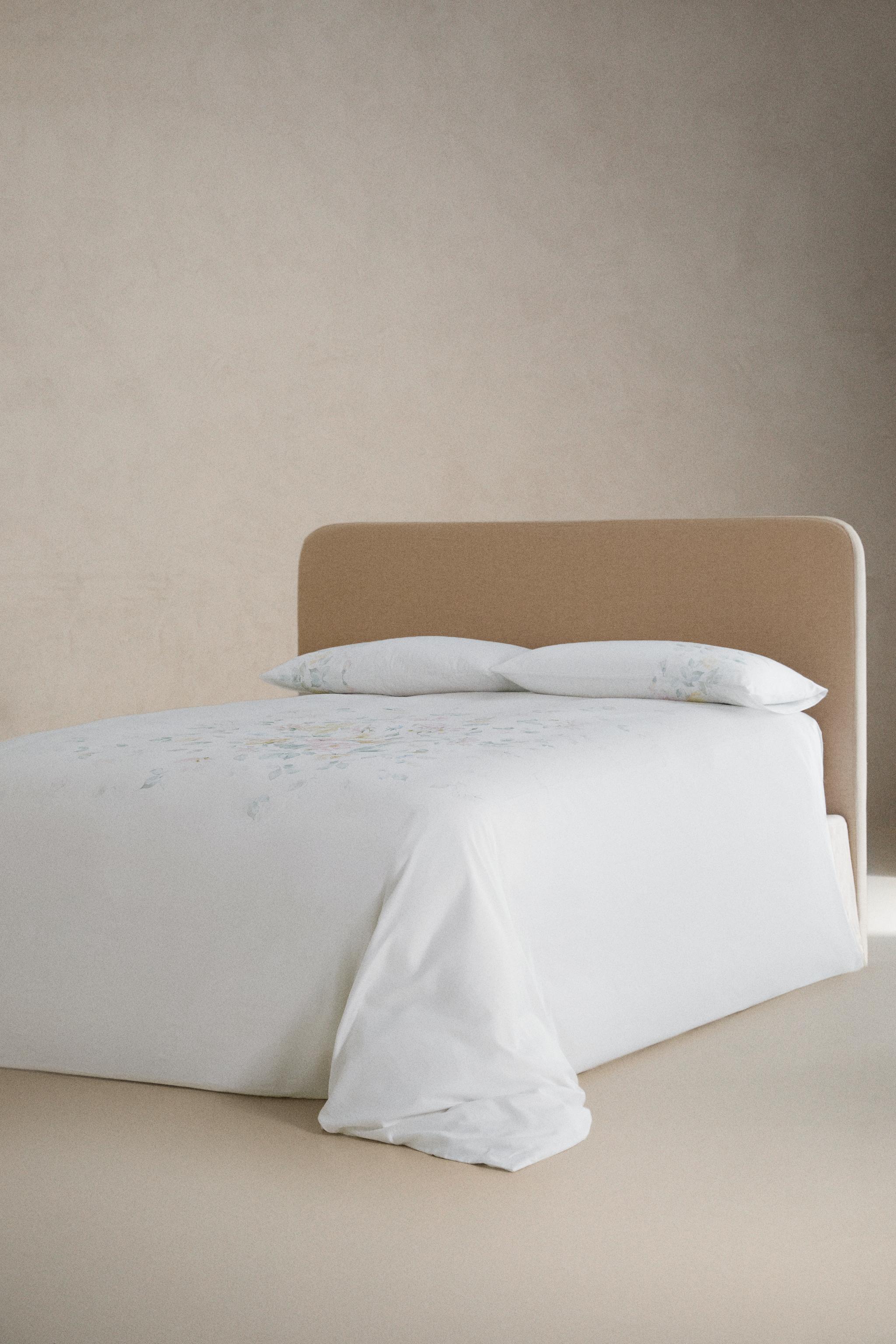 WATERCOLOUR FLOWER DUVET COVER — Oyster-white