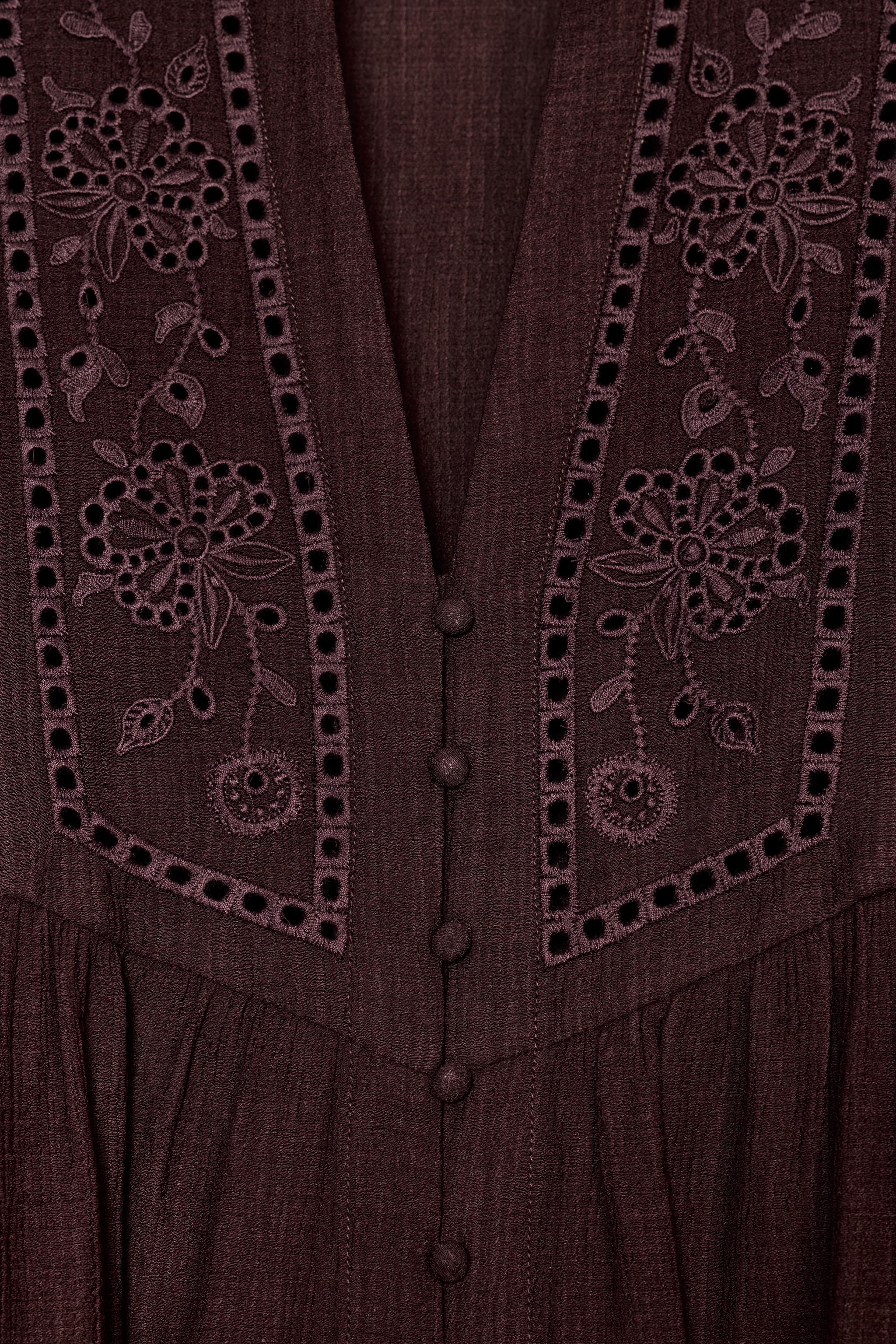 EMBROIDERED BLOUSE