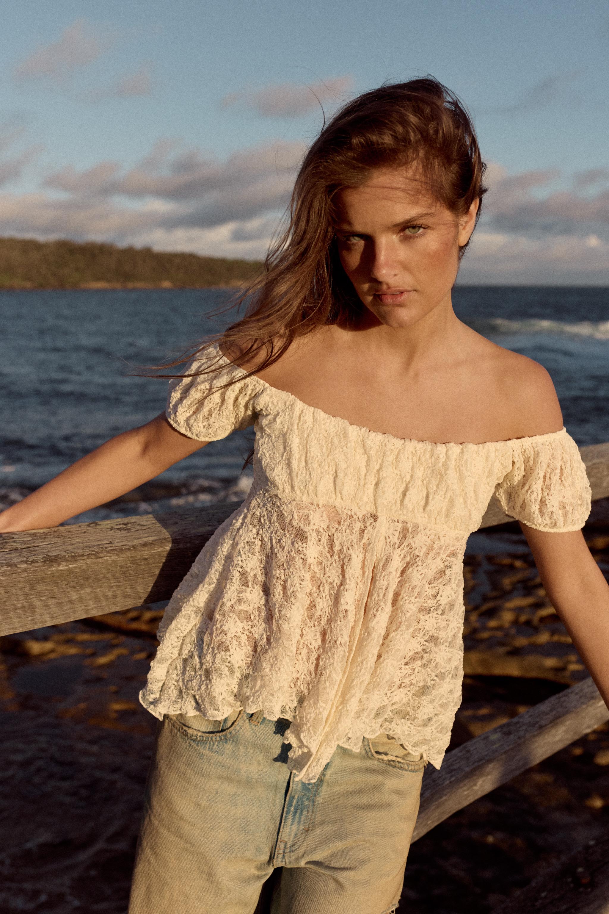 ROMANTIC LACE TOP — Ecru